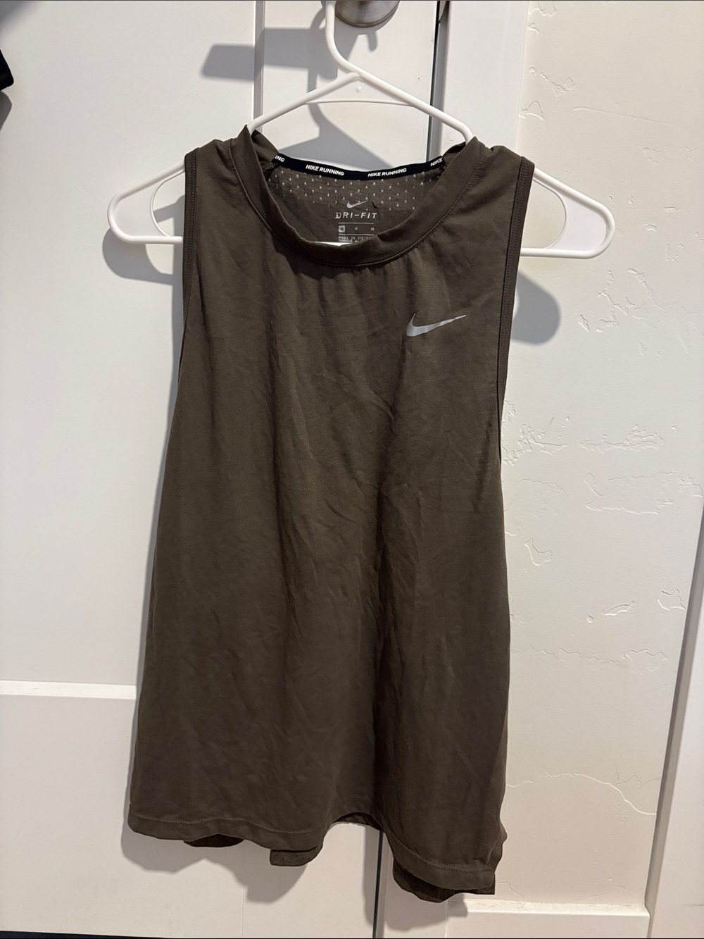 Nike Sleeveless Tank Top in Green/Gray